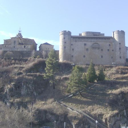 Hotel Los Perales Puebla de Sanabria Εξωτερικό φωτογραφία