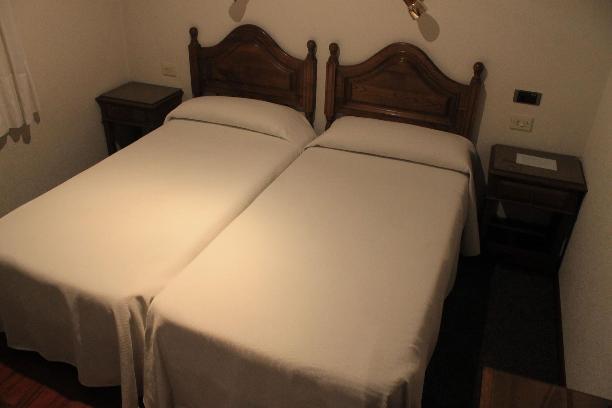 Hotel Los Perales Puebla de Sanabria Εξωτερικό φωτογραφία